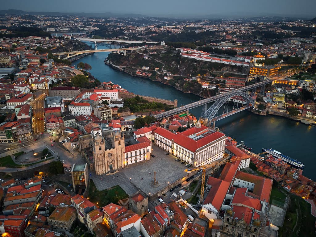Porto Sé Cathedral 石造外觀